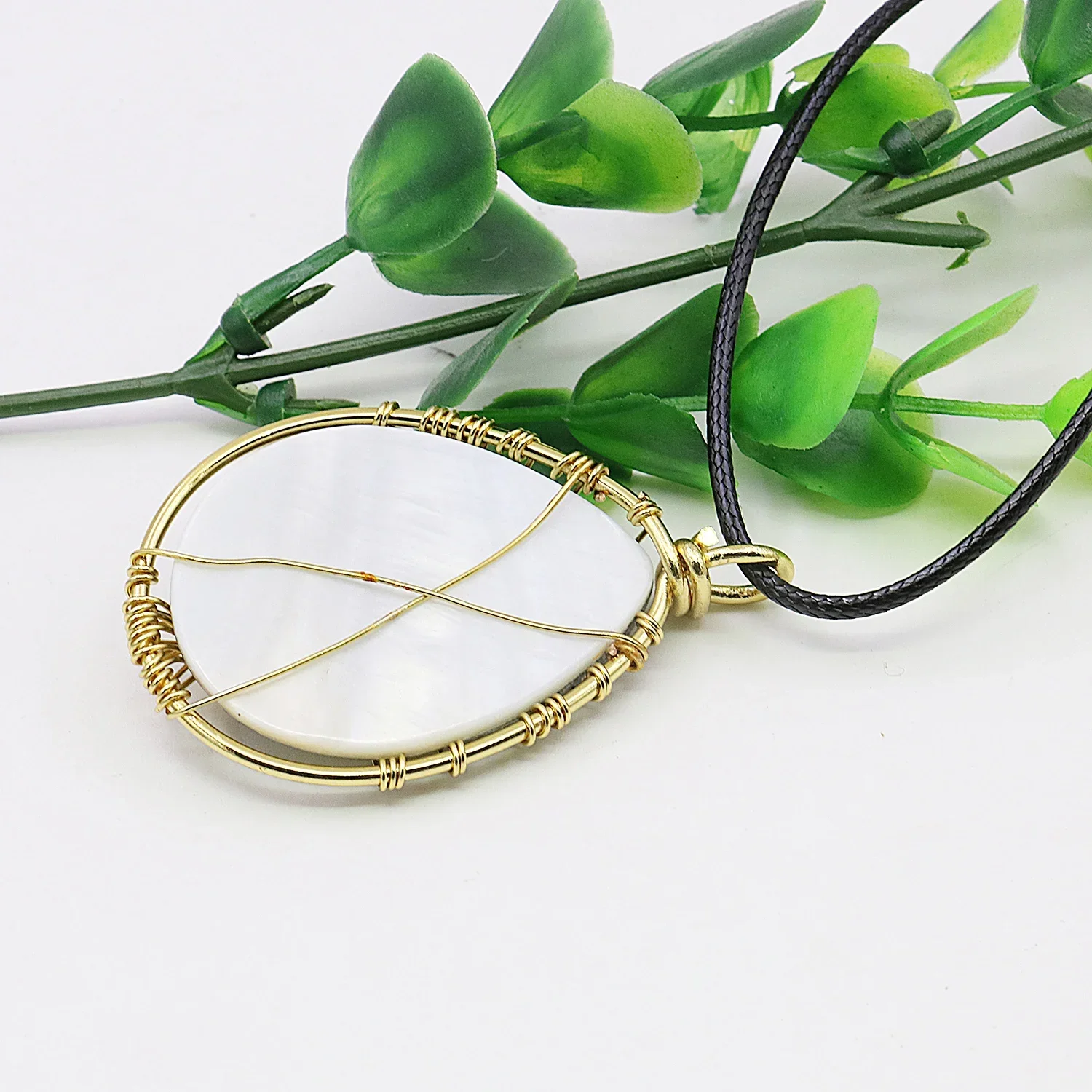 35x45mm Natural Abalone Shell Pendant,Water Drop Shape Tree of Life Necklace,Neckchain,Suitable for Men/Women,Gift for Men/Women