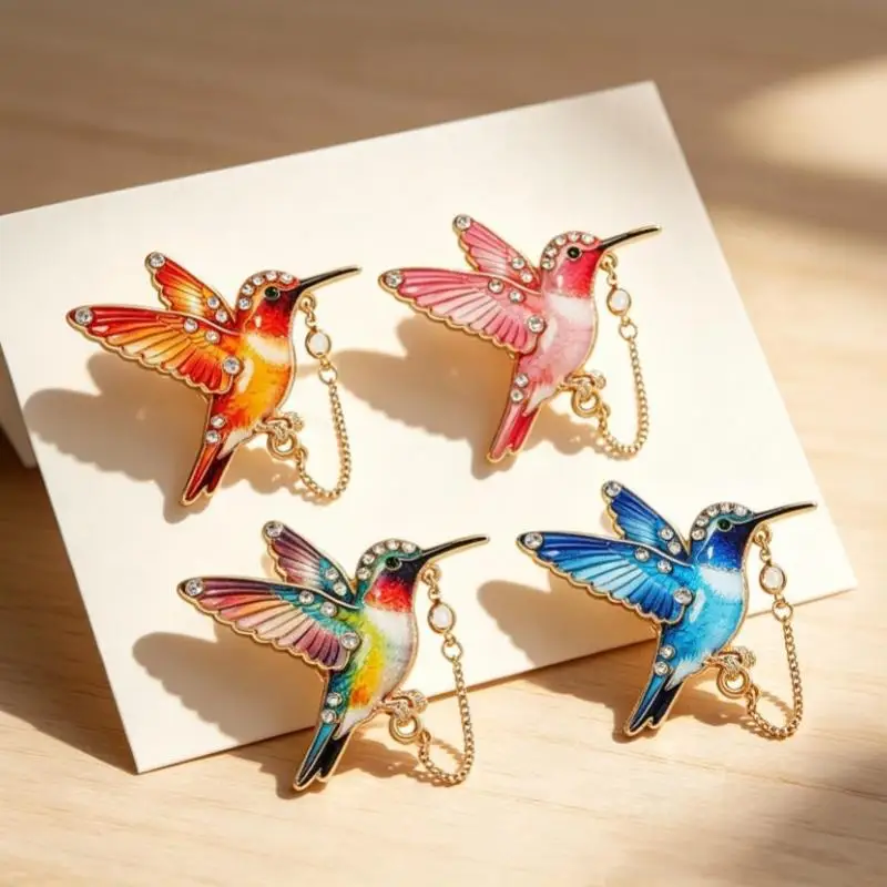 Ketten-Broschen mit Kolibri-Motiv für Damen und Herren, 4-farbiger Emaille-Strass, wunderschöner Vogel, Tier, Party, Freizeit-Brosche – Detail 3