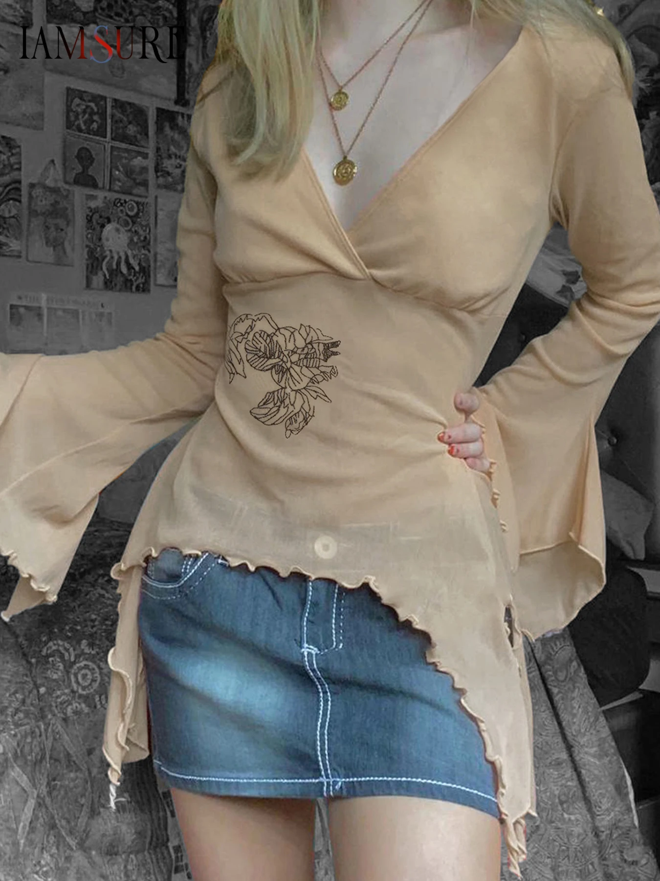 

IAMSURE See Through Slim Floral T Shirt Casual Deep V-Neck Long Flare Sleeve Tees Women 2025 Autumn Spring Fashion Streetwear