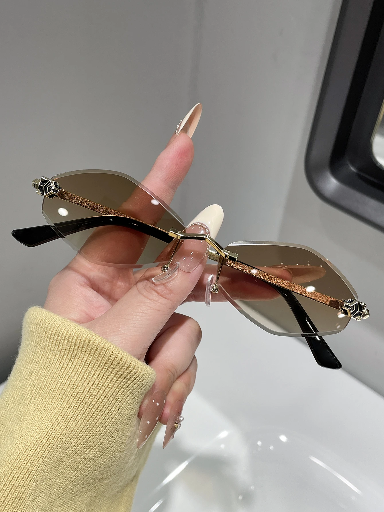 European And American Simple Style Rhombus Frame Fashion Glasses Y2K Basic Model Suitable for Daily Wear