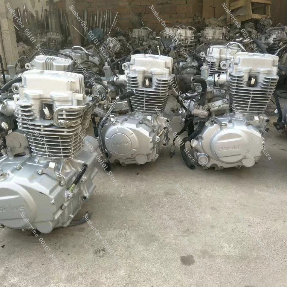 Motorcycle Engine Two-Wheeled and Three-Wheeled Vehicles
