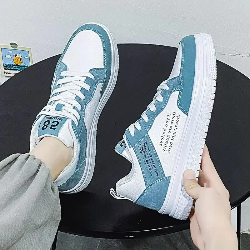 รองเท้าผู้ชาย 2025 ฤดูใบไม้ผลิ สไตล์เกาหลี ตามเทรนด์ทุกอย่าง ด้วยดีไซน์เฉพาะตัว รองเท้าลำลองแบบแบน รองเท้ากีฬานักเรียน