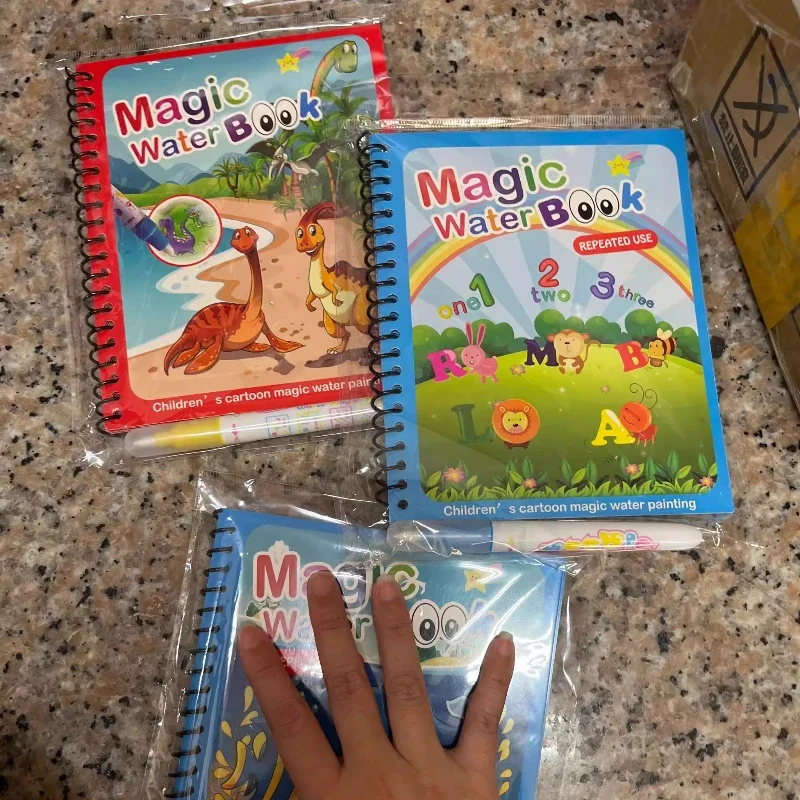 Kreatives Wasser-Zeichenbuch für Kinder, wiederverwendbares Design, Malinteresse, tragbares Reisespielzeug, Urlaub, Weihnachtsgeschenk