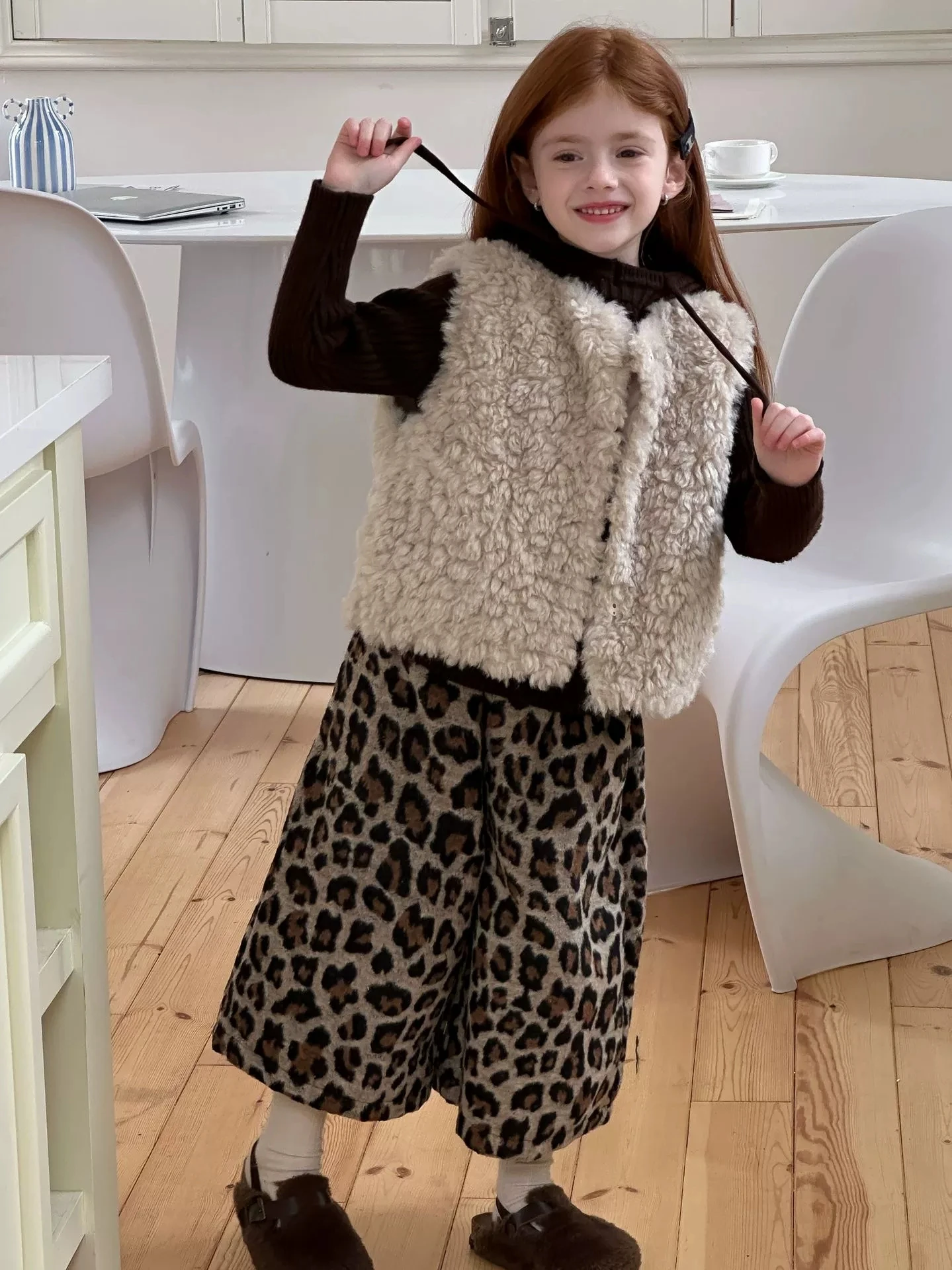 Girs Hairy Vest 2025 Spring Autumn New Girls Winter Warm Vest Fashion Girls Casual Vest Solid Simple and Versatile