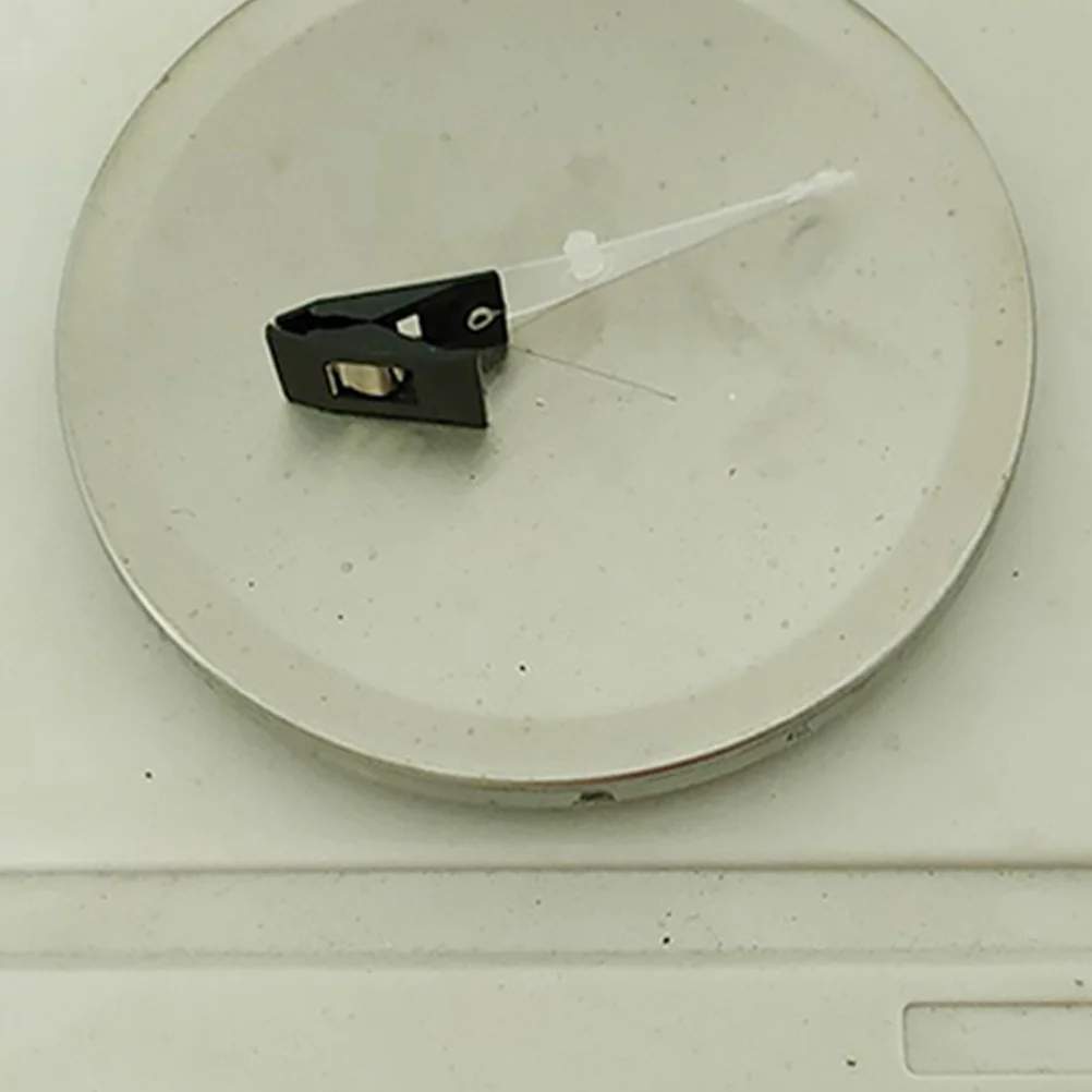 

20Pcs Windproof Garden Flag Stoppers Durable Plastic Rubber Clips Outdoor Banner Fixing Clamps Garden Flag Stoppers