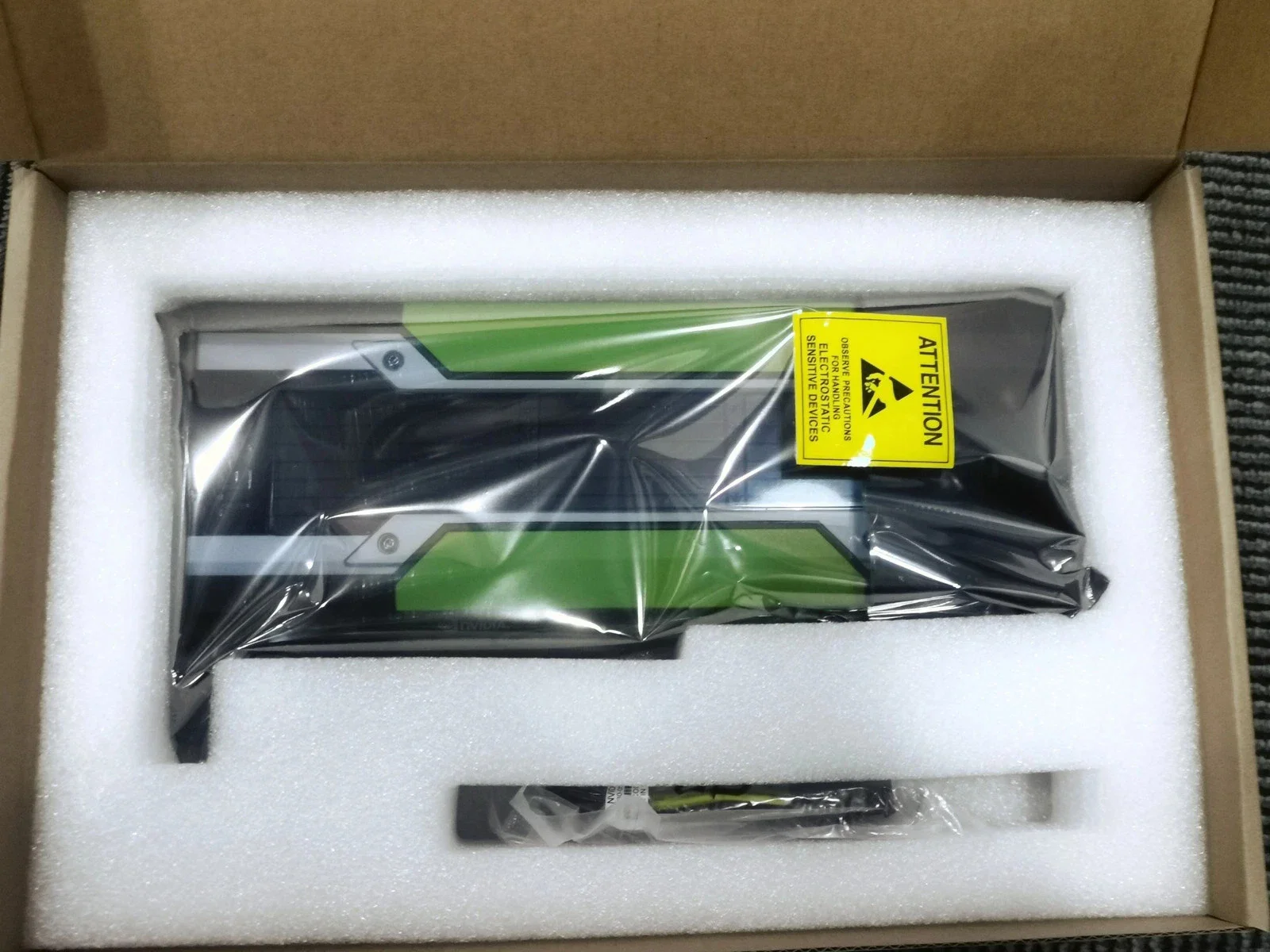 NVIDIA Tesla V100 / P100 / P40 / M40 / K80 / V100