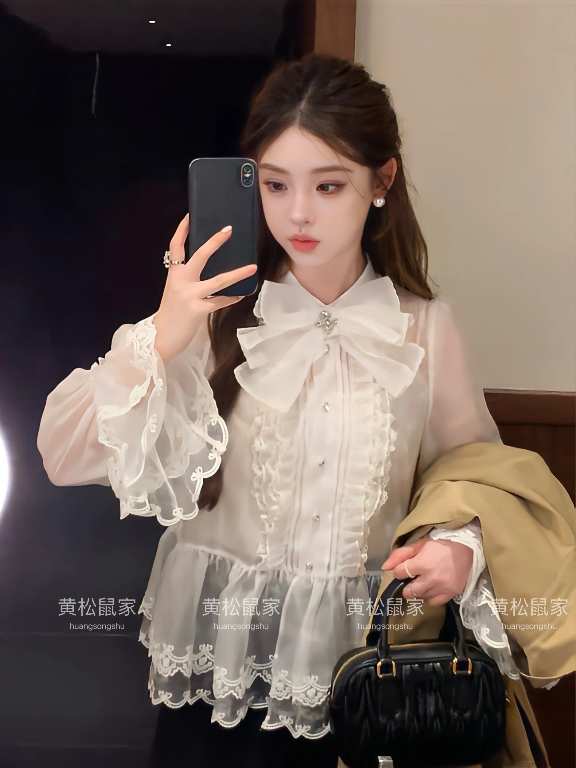 Fashion Elegant Bow Lace Blouse Women 2025 Autumn New Small Fragrant Sweet Lace Loose Shirts Feminine Long Sleeve Trendy Tops