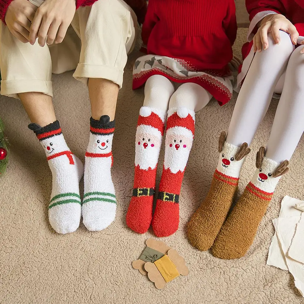 عيد الميلاد الكرتون سانتا الجوارب الخريف الشتاء الأسرة إِلْكَة عيد الميلاد المرجان المخملية الجوارب لطيف ثلج الدافئة منتصف أنبوب المنزل الجوارب