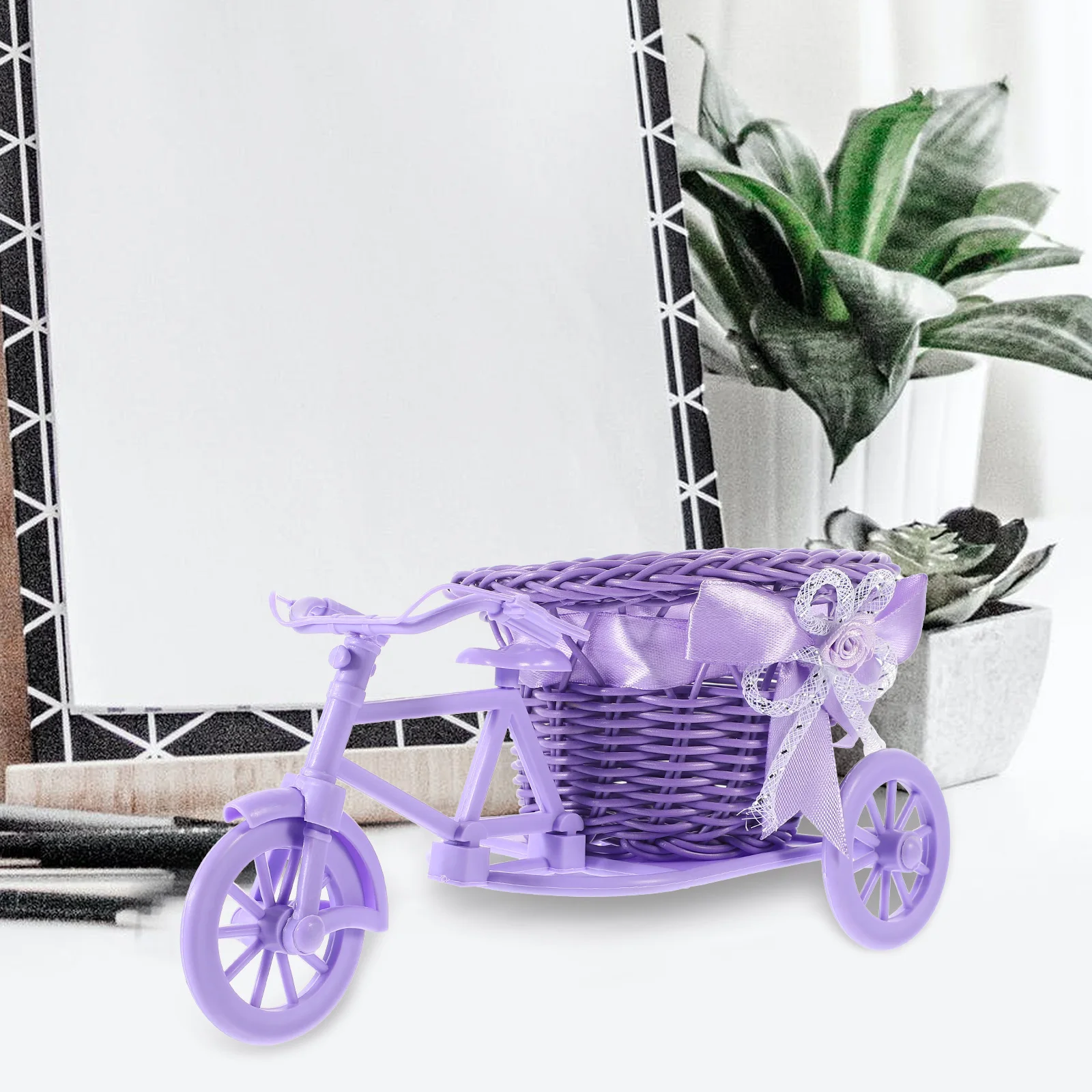 

Beautiful Wicker Flower Basket Exquisite Workmanship Multi-Use for Garden Iron Vase Wrought Iron Vase Patio Bedroom Hallway