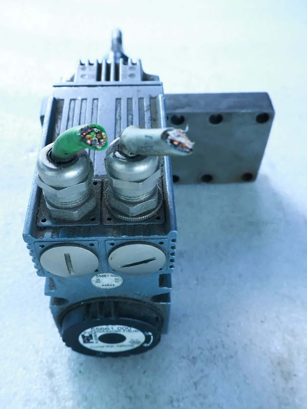 Voith 250.00132710 Servo-Valve SVEZ05SSK090-316U040 For Trumpf Used