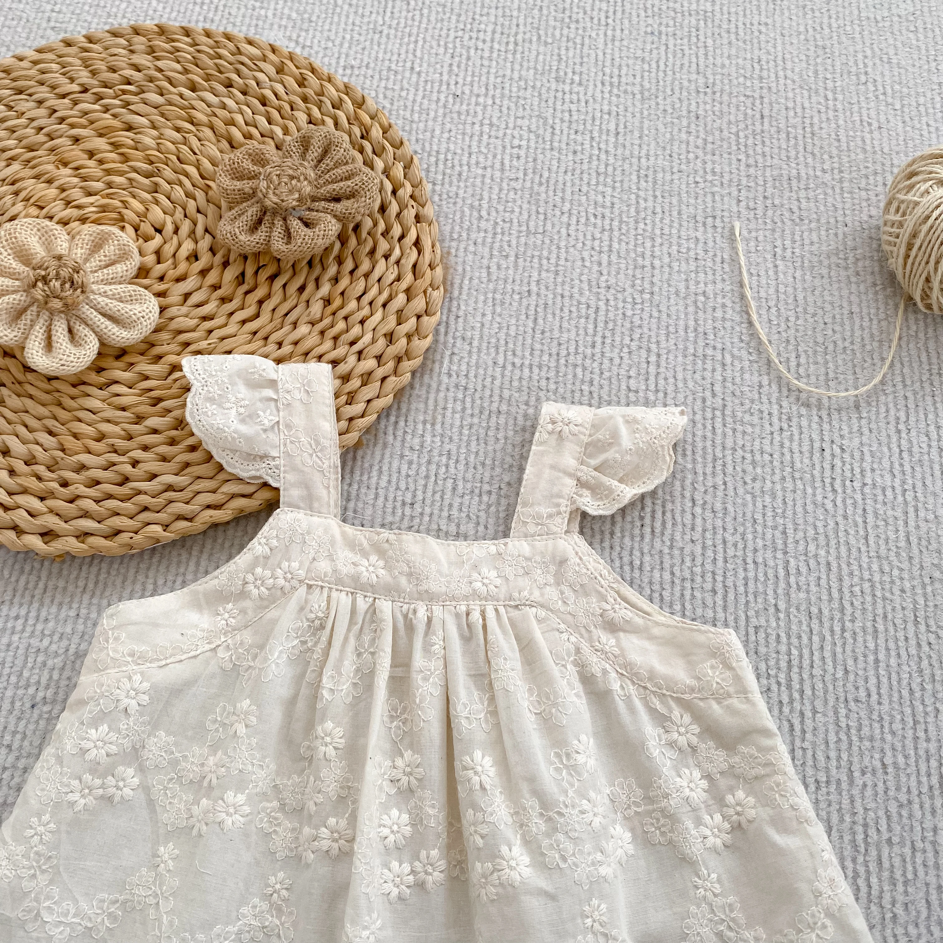 2026 Sommer-Träger-Set für Kinder 0-24M: Besticktes Gitter-Träger-Top + Shorts, Zweiteiliges Süßes Baby-Mädchen-Kleidungsset, Babykleidung – Detail 11