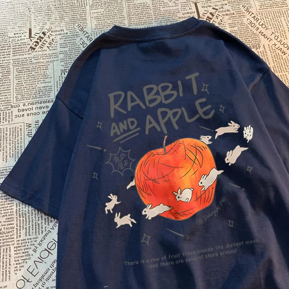 Rabbits Running Around Apples Print Mans Tees Cartoon Breathable T Shirts Popular Comfort T-Shirt Retro Round Neck Short Sleeved