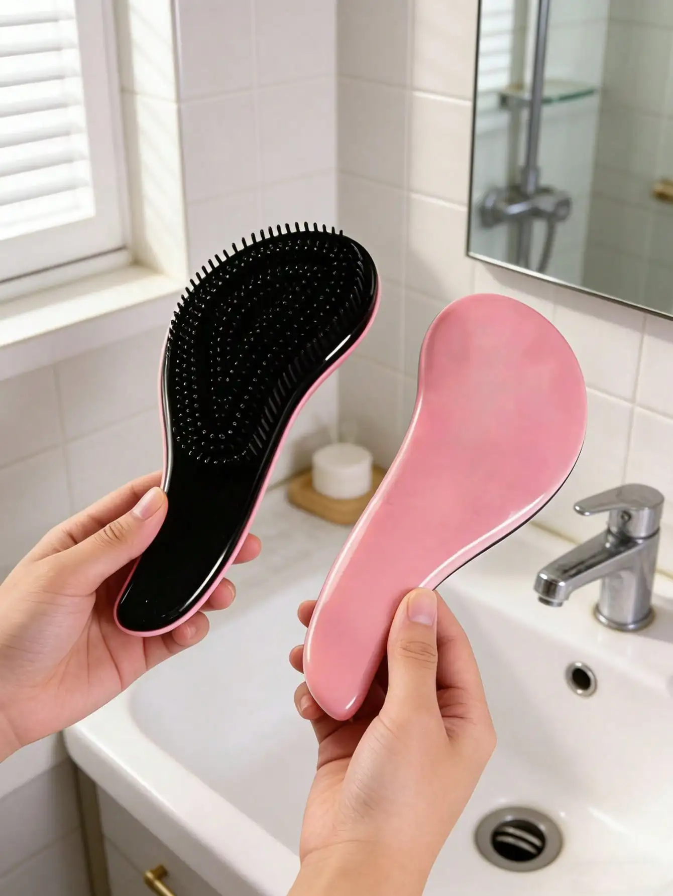 

Detangling Comb - Sliding Detangling Comb To Smooth Tangled Hair - Best Comb For Women And Men - Suitable For Wet And Dry Hair (Black), Hair Styling Tool, Comb, Hair Care Products And Accessories, Suitable For Hair Salons, Travel Essentials, Back To Schoo