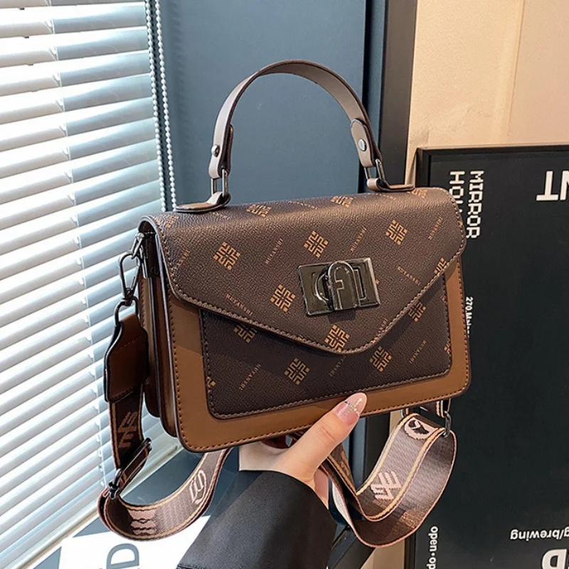 

Elegant Retro Printed Lock Clasp Handbag for Women Simple Trendy Crossbody Small Square Bag Fashionable Single Shoulder Bag
