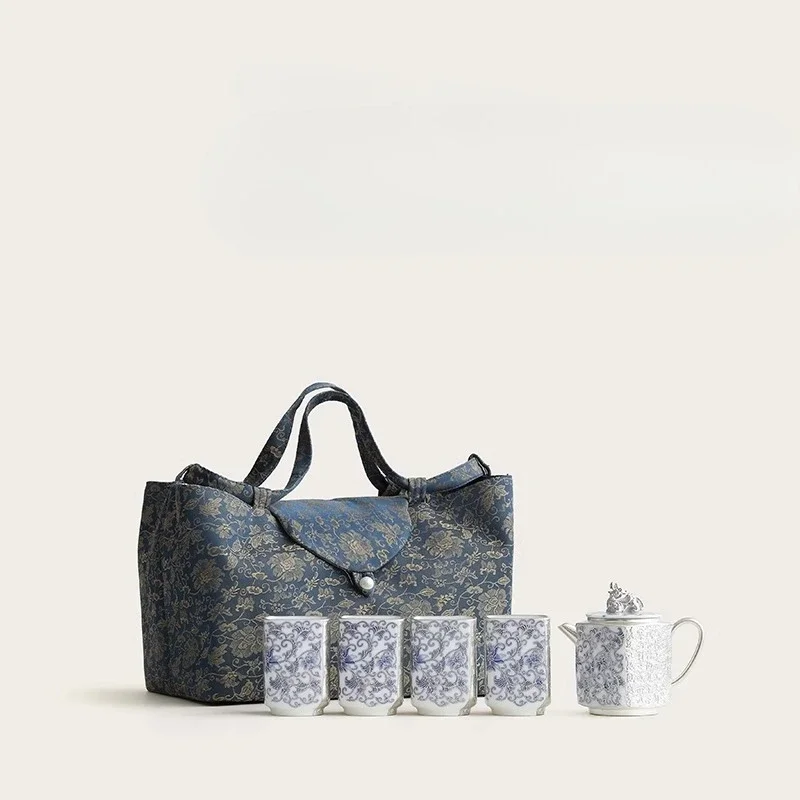 Liu Yin Blue And Wh… - image