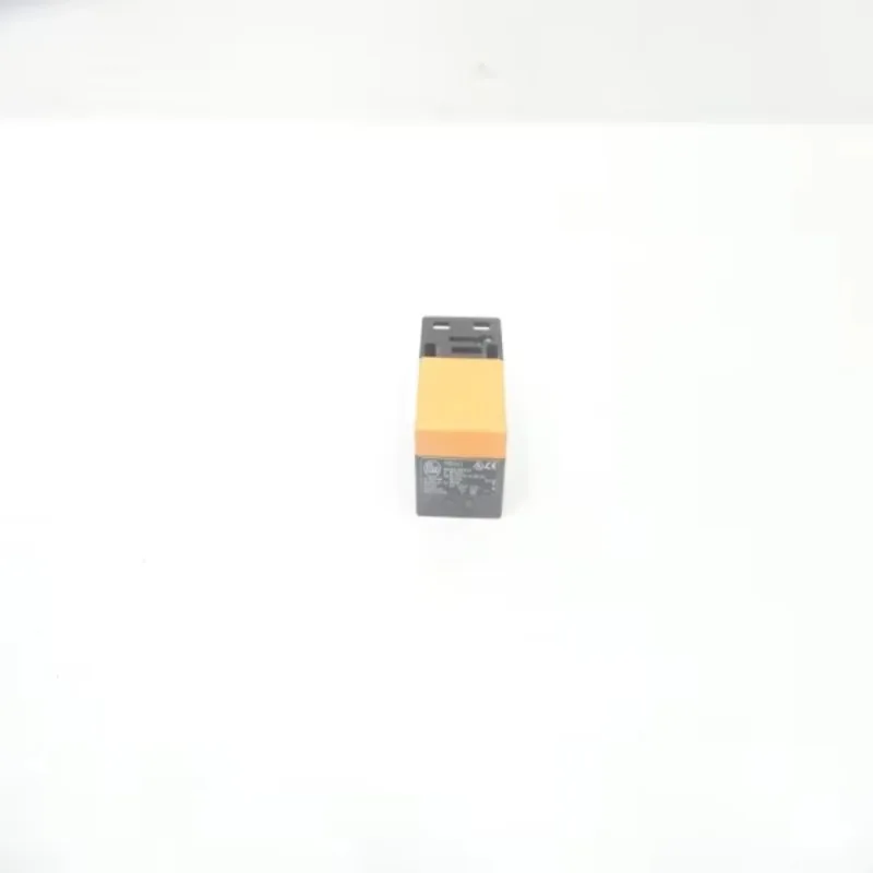 Im0041 Imc2035arkals100ak Proximity Sensor 20140vac Dedicated Controller Original Package