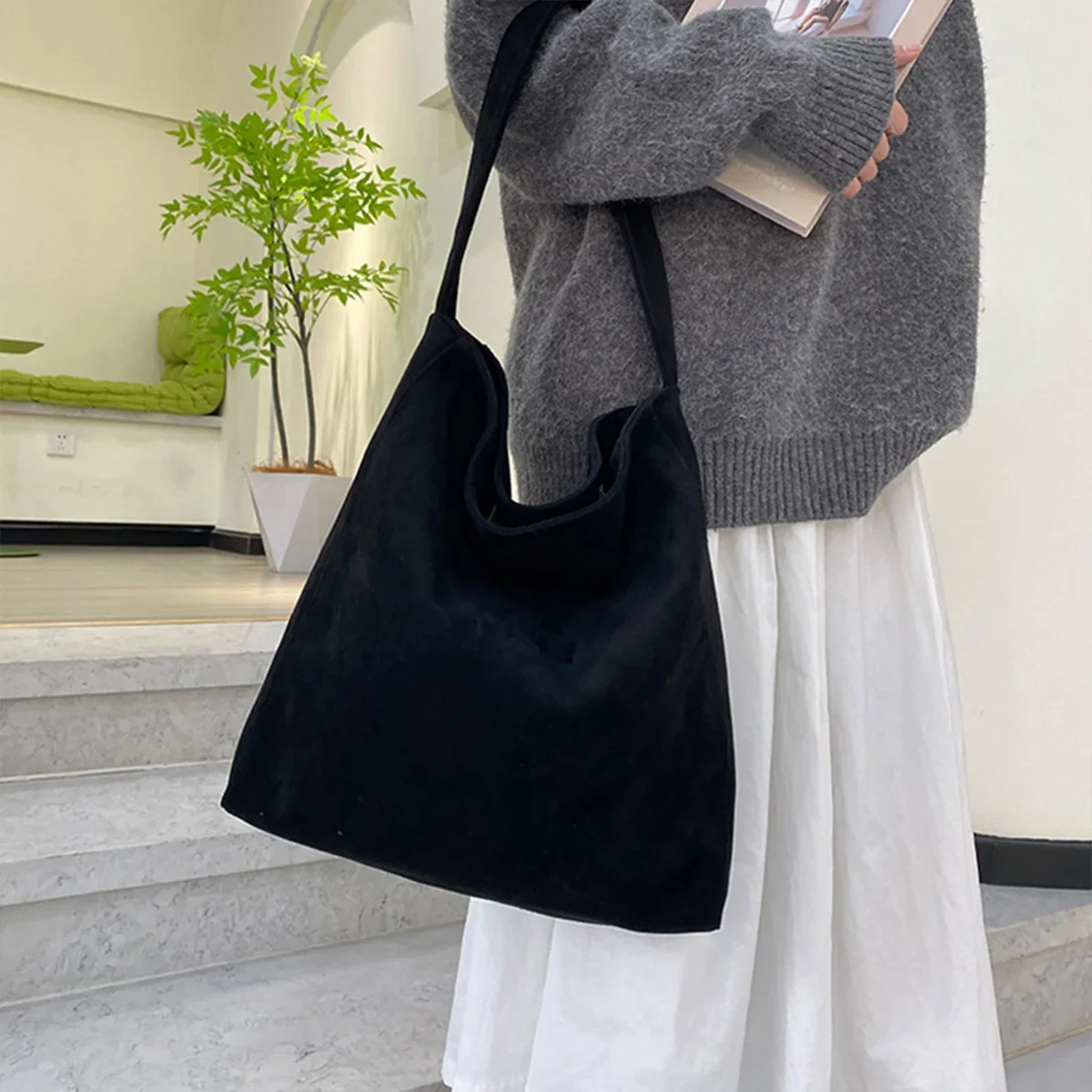 Ladies Casual Retro… - image