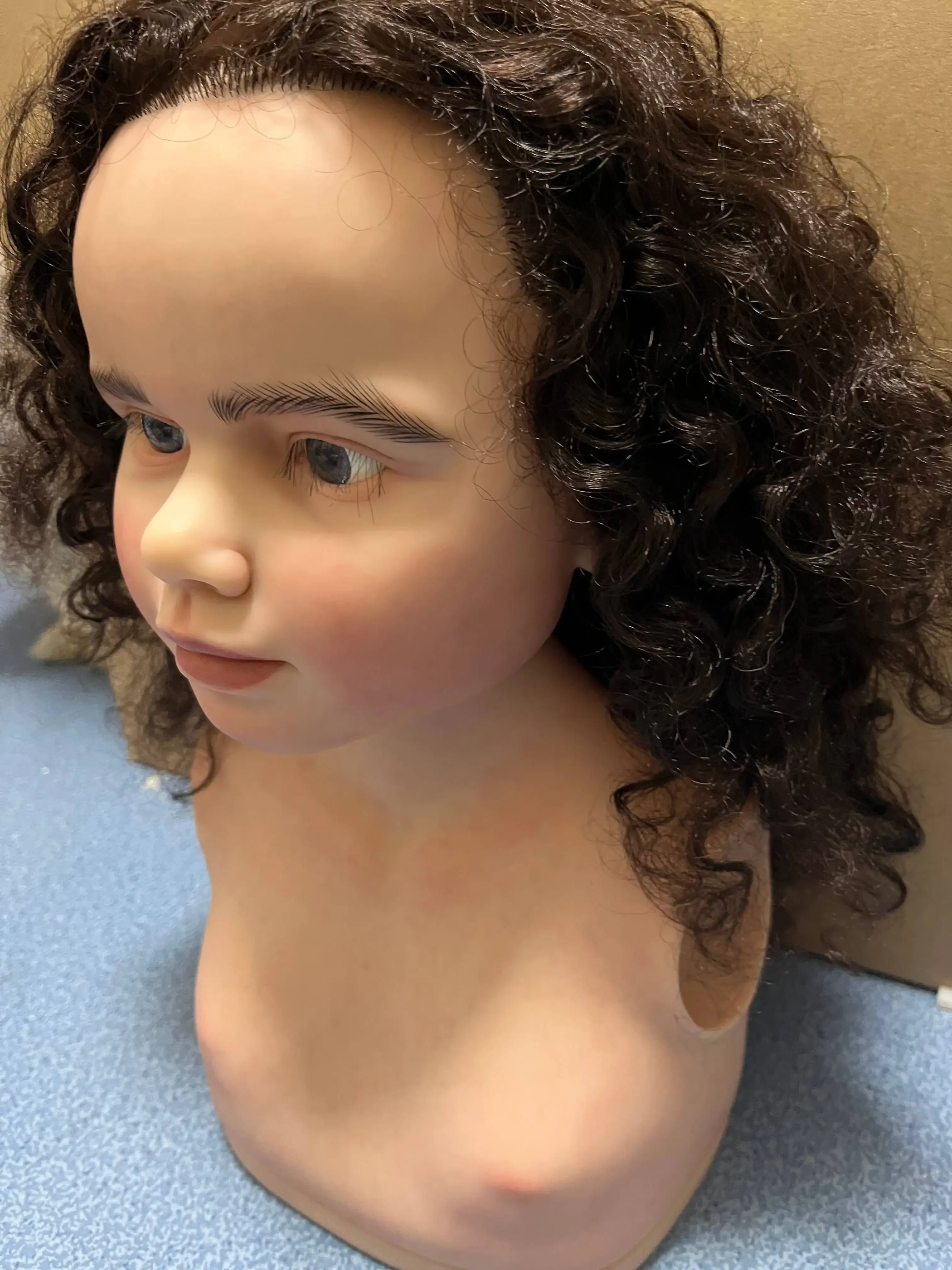 DLS Customzied Limited Supply 42 Zoll Reborn Baby Gabriella mit handgewurzeltem Haar, bemaltes Kit, DIY-Teil mit Stoffkörper