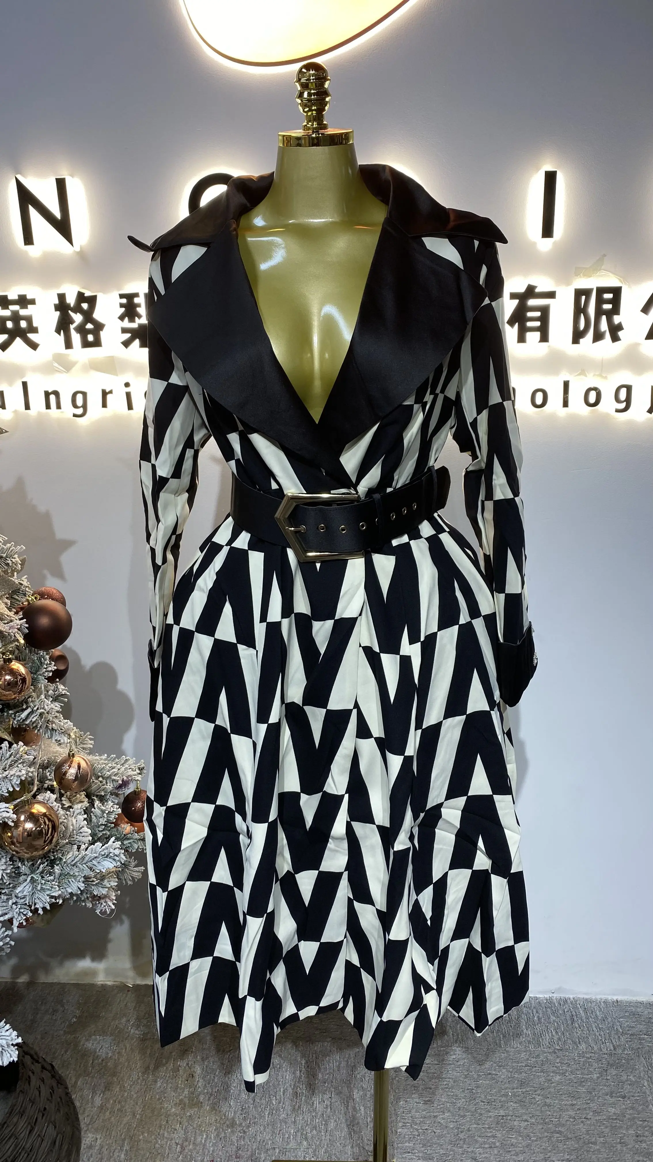 

Женское повседневное платье весна-лето с длинным рукавом, V-образным вырезом, принтом, высокой талией, антистатическое, приталенное — GZXX483