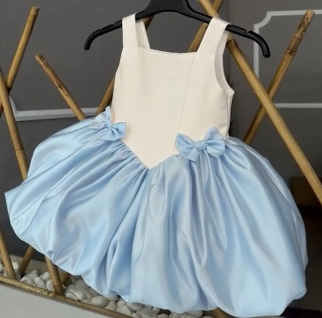 Wunderschönes weißes Kleid mit rosa Satin für kleine Mädchen, Blumenmädchenkleid, formelles Gala-Kleid für Kinder, Schleifen, Geburtstagsfeier, Ball, Kommunionkleider – Detail 1