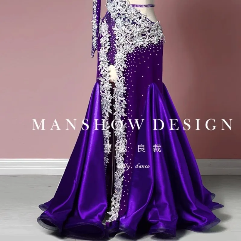 Aangepaste buikdanskostuum prestatiejurk set high-end oosterse dans jumpsuit lange mouwen cover gewaad lange rok fee