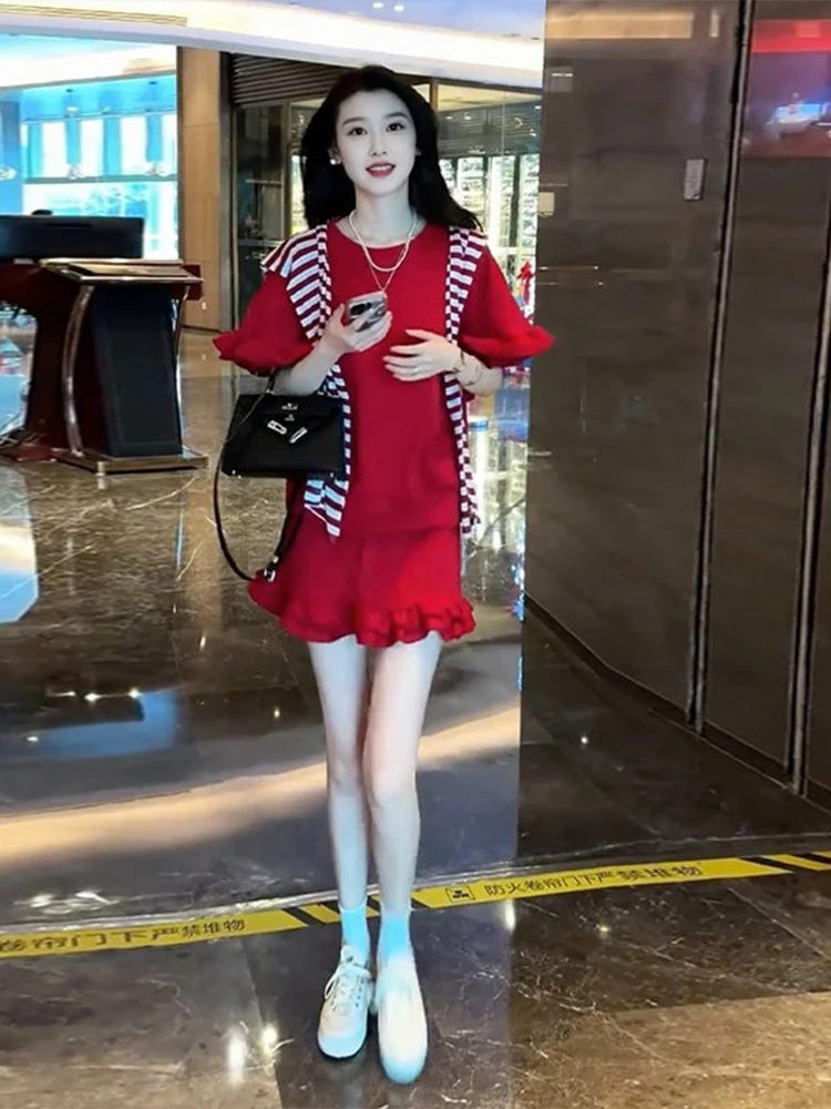 

Elegant Simple Design Summer 2025 Cake Shoulder Shawl Half Skirt Set round Neck Short Sleeve Women's Fashion Ensemble