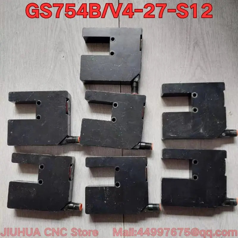 Second-hand GS 754B/V4-27-S12 label sensor function test is normal