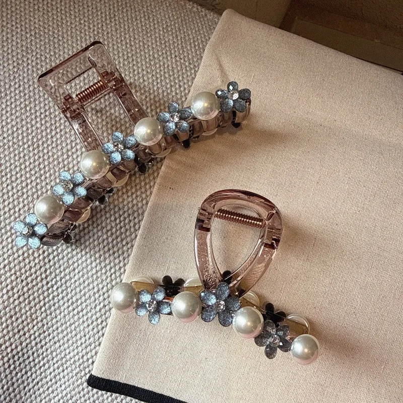 

Elegant Pearl Flower Hair Claw Clips, Blue Rhinestone Acrylic Hair Clamps for Women, Fashion Hair Accessories for Wedding,Daily