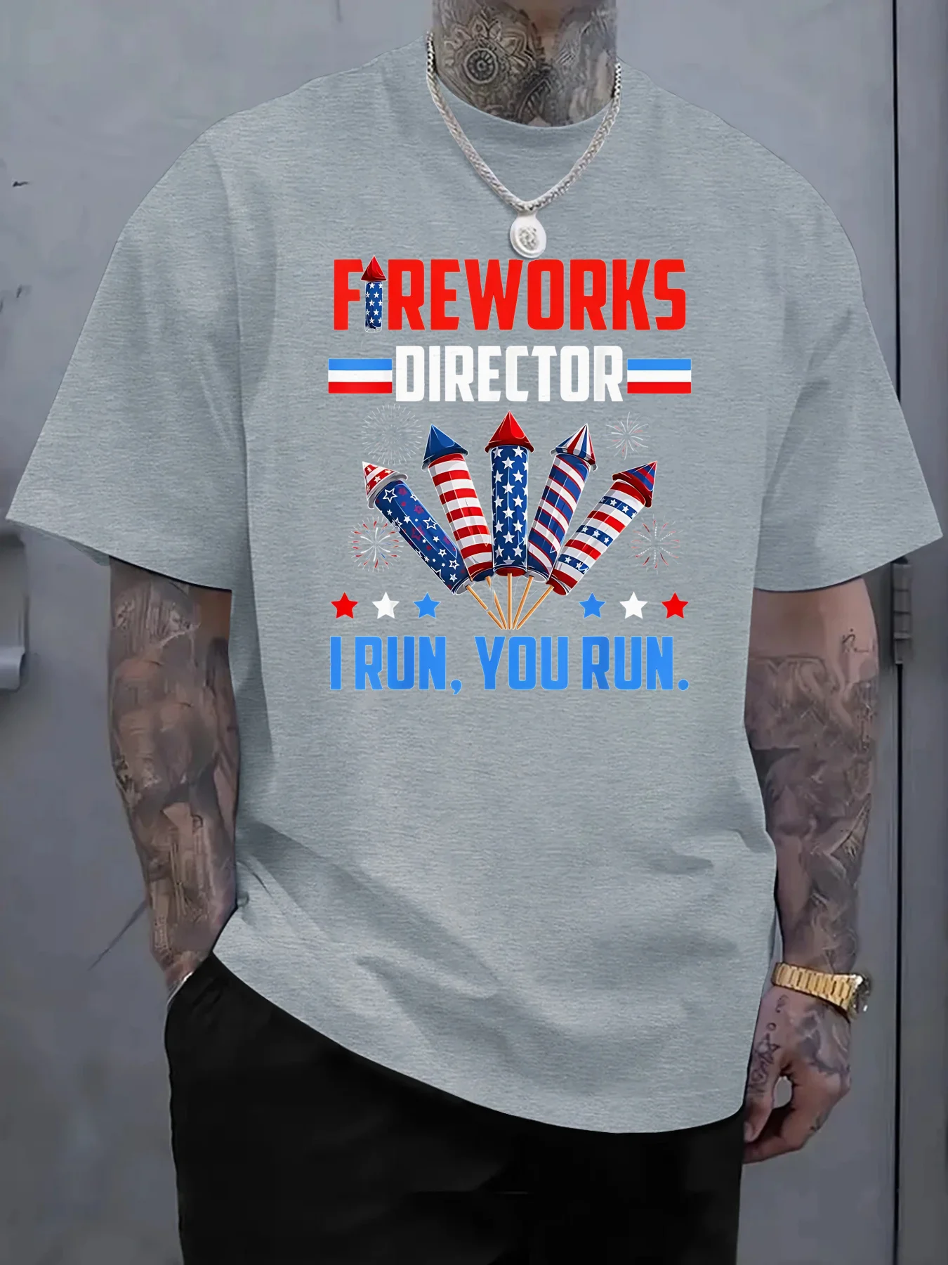 2025 Nueva camiseta casual de algodón puro para hombre con un diseño vibrante, perfecta para ocasiones festivas, adecuada para cualquier temporada