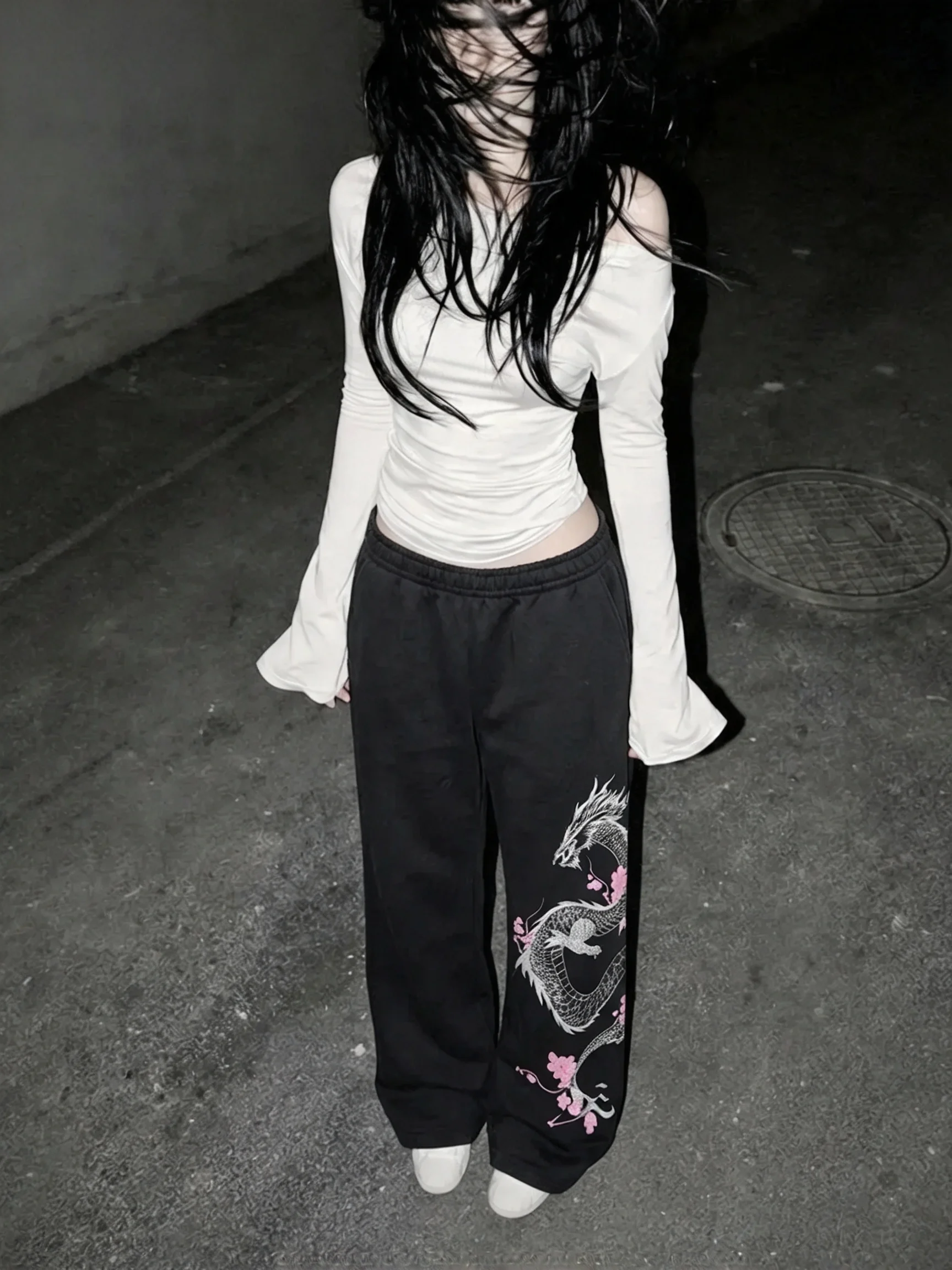 Women Black Dragon Cherry Blossom Print Wide Leg Sweatpants, Elastic Waist Loose Straight Leg Streetwear Casual Lounge Trousers