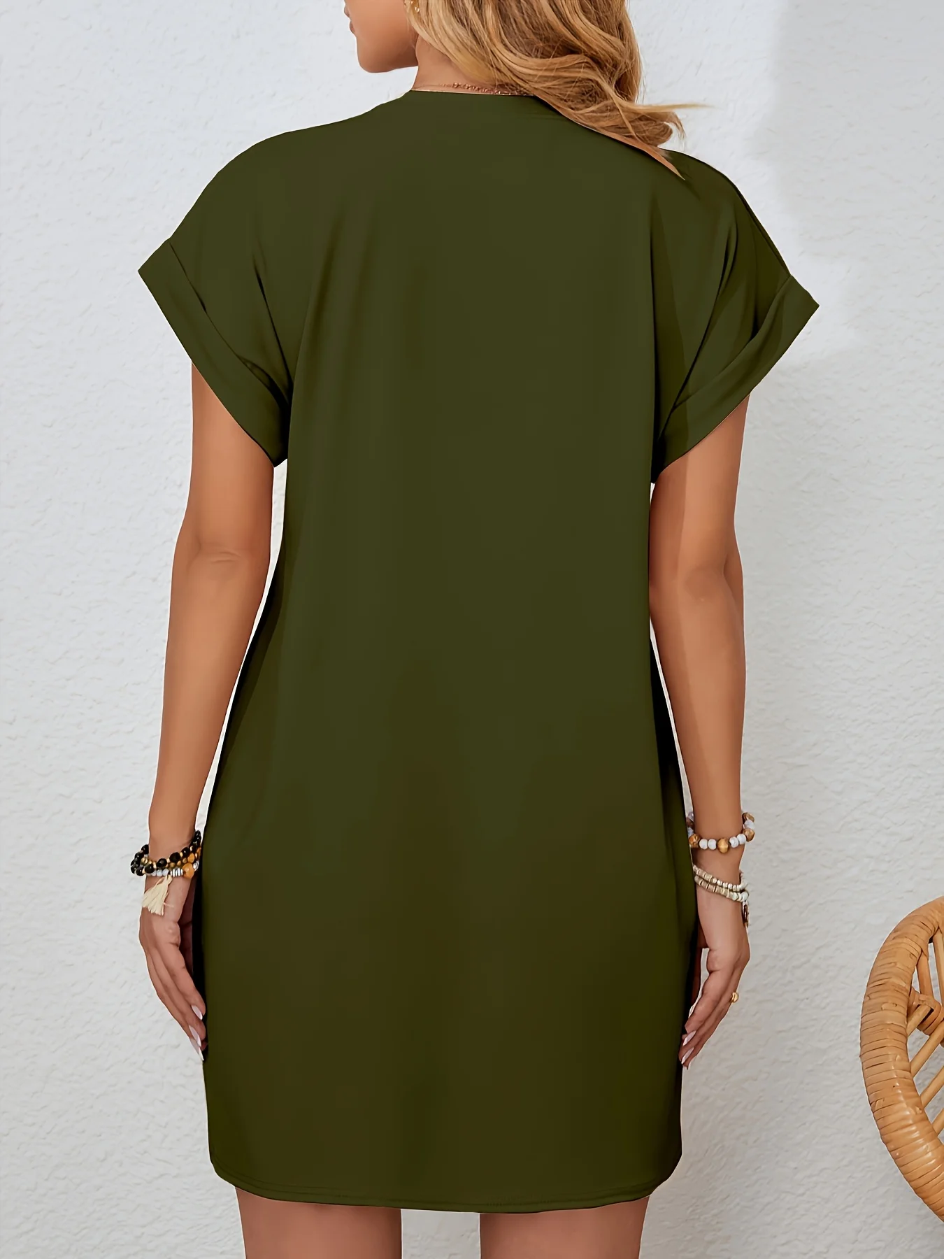 Robe t-shirt en tricot décontracté pour femmes, avec lettres imprimées, col rond, manches courtes, haut à la mode, noir avec motif de drapeau coloré