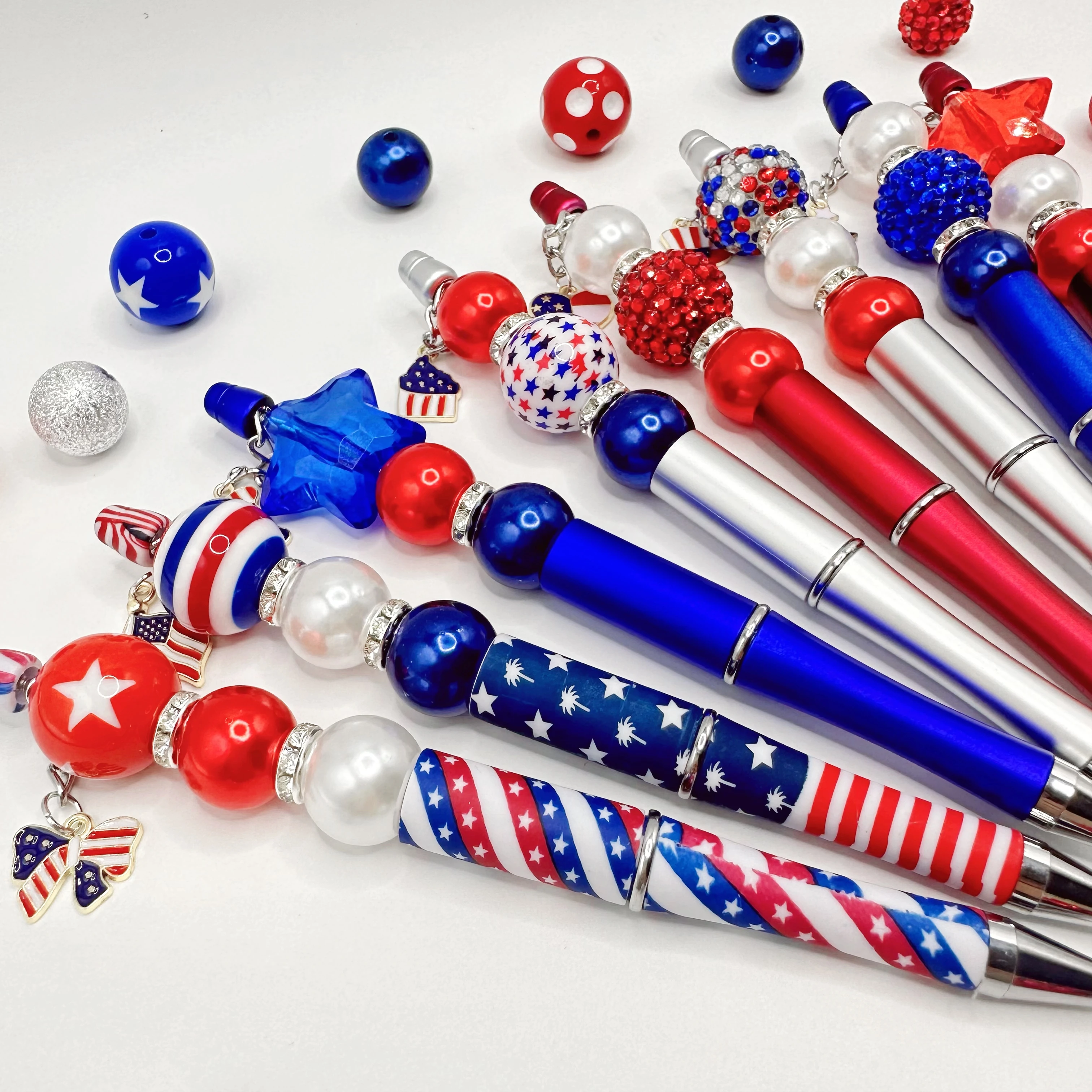 

8Pcs American Flag Five-Pointed Star Patriotic Theme DIY Beaded Ballpoint Pen Set Independence Day Office Gift Pen