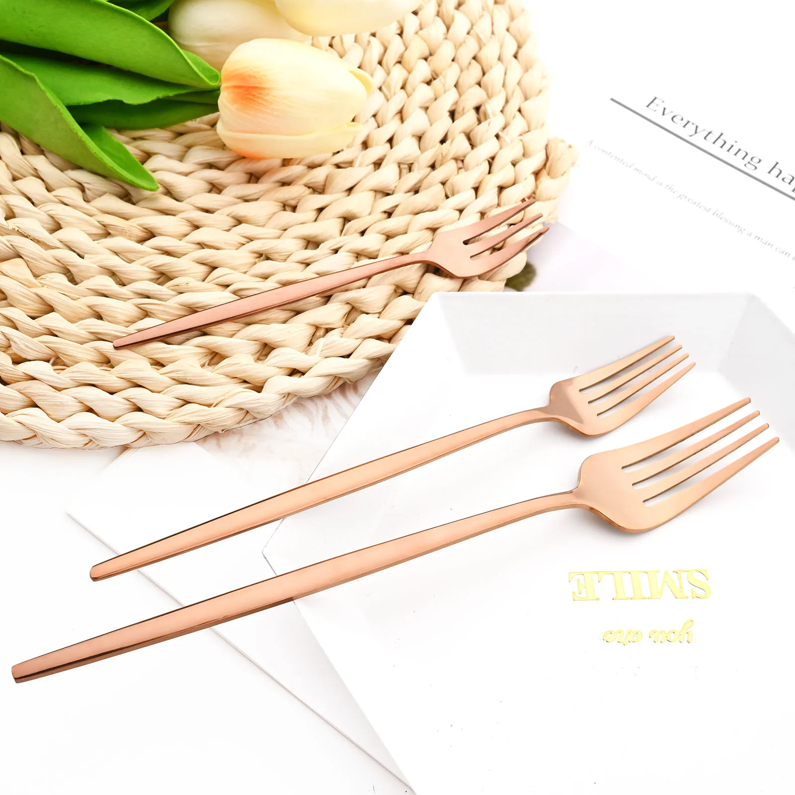 Drmfiy 12Pcs Rose Gold Cutlery Set Fork Knife Spoon Flatware Stainless Steel Dinnerware Set Lomg Ice Spoon Kitchen Set Tableware