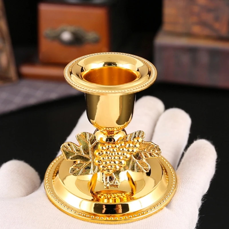 2 Pack Elegant European Antique Holders Alloy Romantics Candlestick Stand Dinner Table Centerpices Decors For KXRE