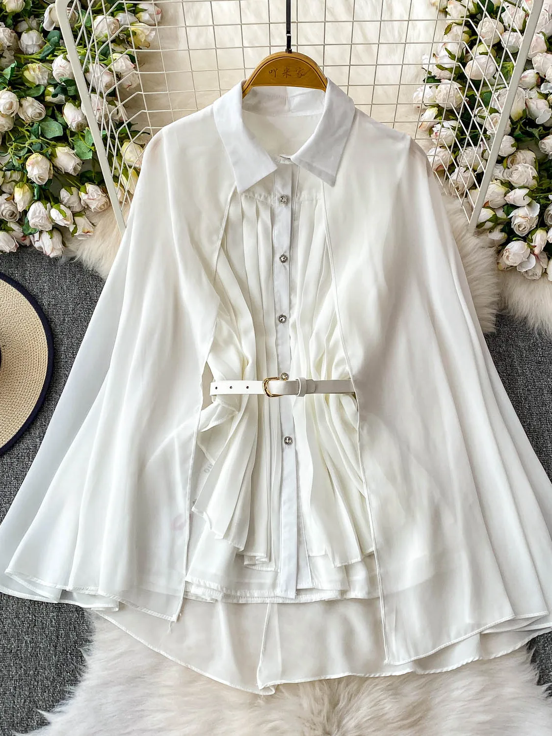 

Elegant Shawl Long Sleeved Sun Protection Shirt for Women Slim Waist Chiffon Pleated Top Shirts