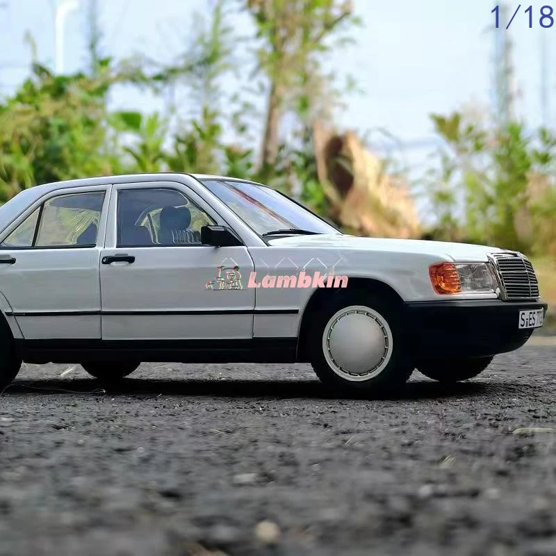 NOREV 1:18 For Benz 190E openable simulation alloy openable new christmas gift home ornament