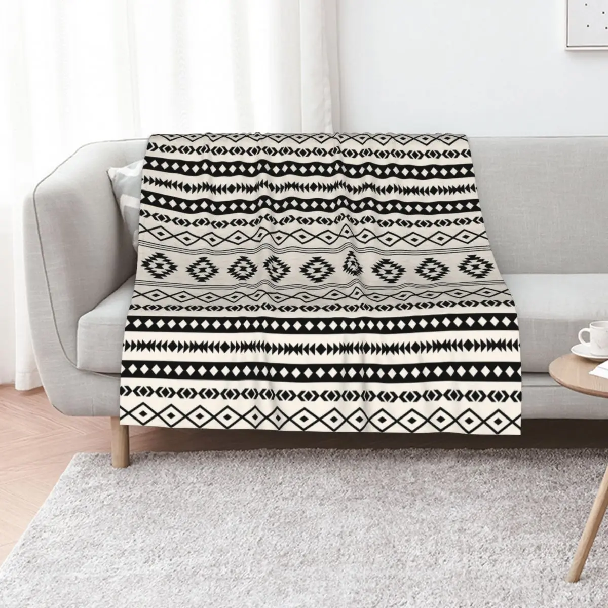 Aztec Black on Cream Mixed Motifs Pattern Throw Blanket Summer Decorative Sofa for sofa Cute Comforter Winter beds Blankets