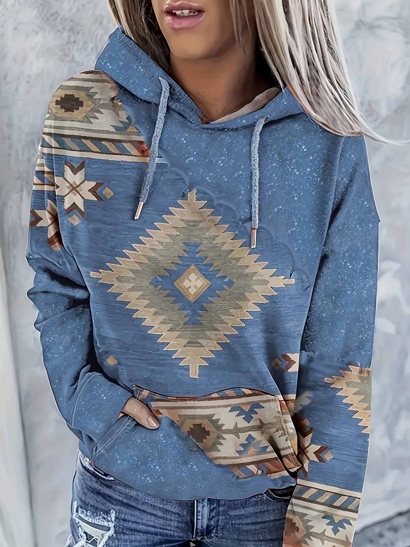 

Women's Casual & Stylish Crewneck Pullover Hoodie — Western Folk-Style Vintage Print Top