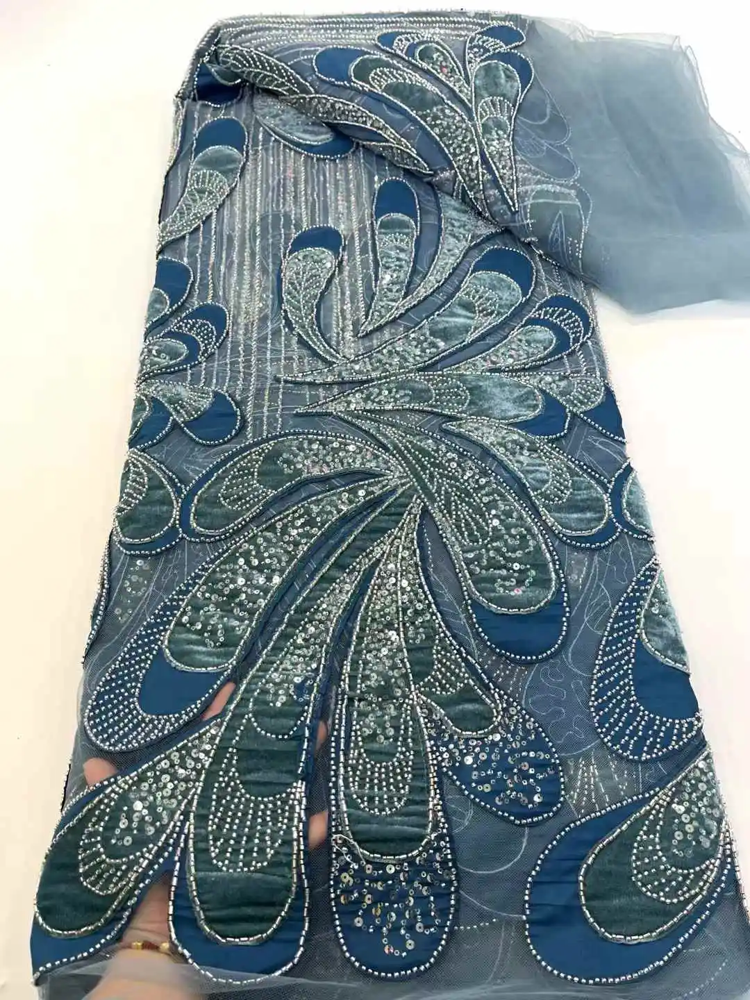 2025 Africano Francese Nigeriano di fascia alta Tulle Tessuto di pizzo con perline Paillettes Maglia per ricamo Abito da sposa per festa di nozze