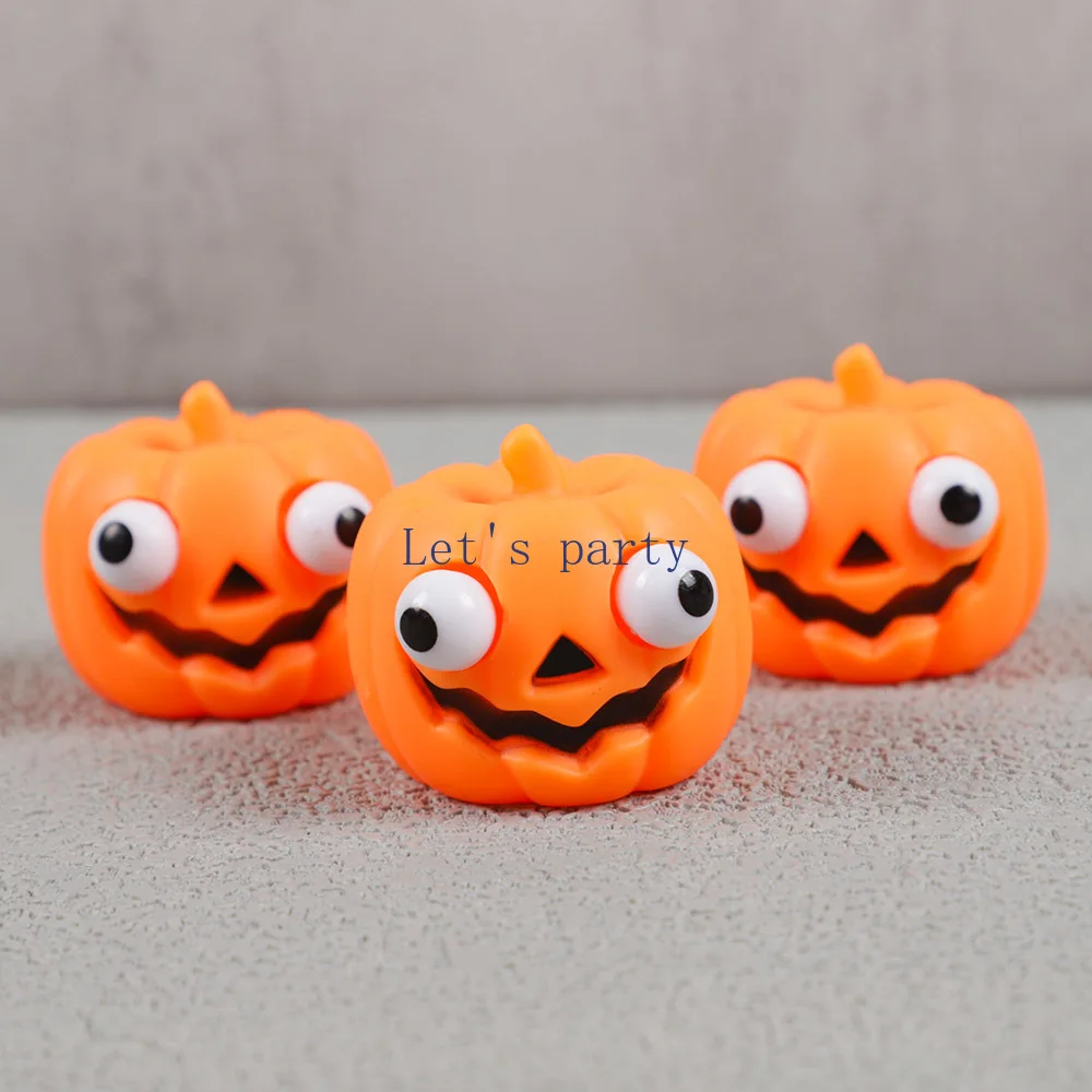 4Pcs Halloween Squeeze Bumpy-eyed Sticking Tongue Out Pumpkin Stress Relief Fidget Toys for Kids Birthday Haloween Party Favors