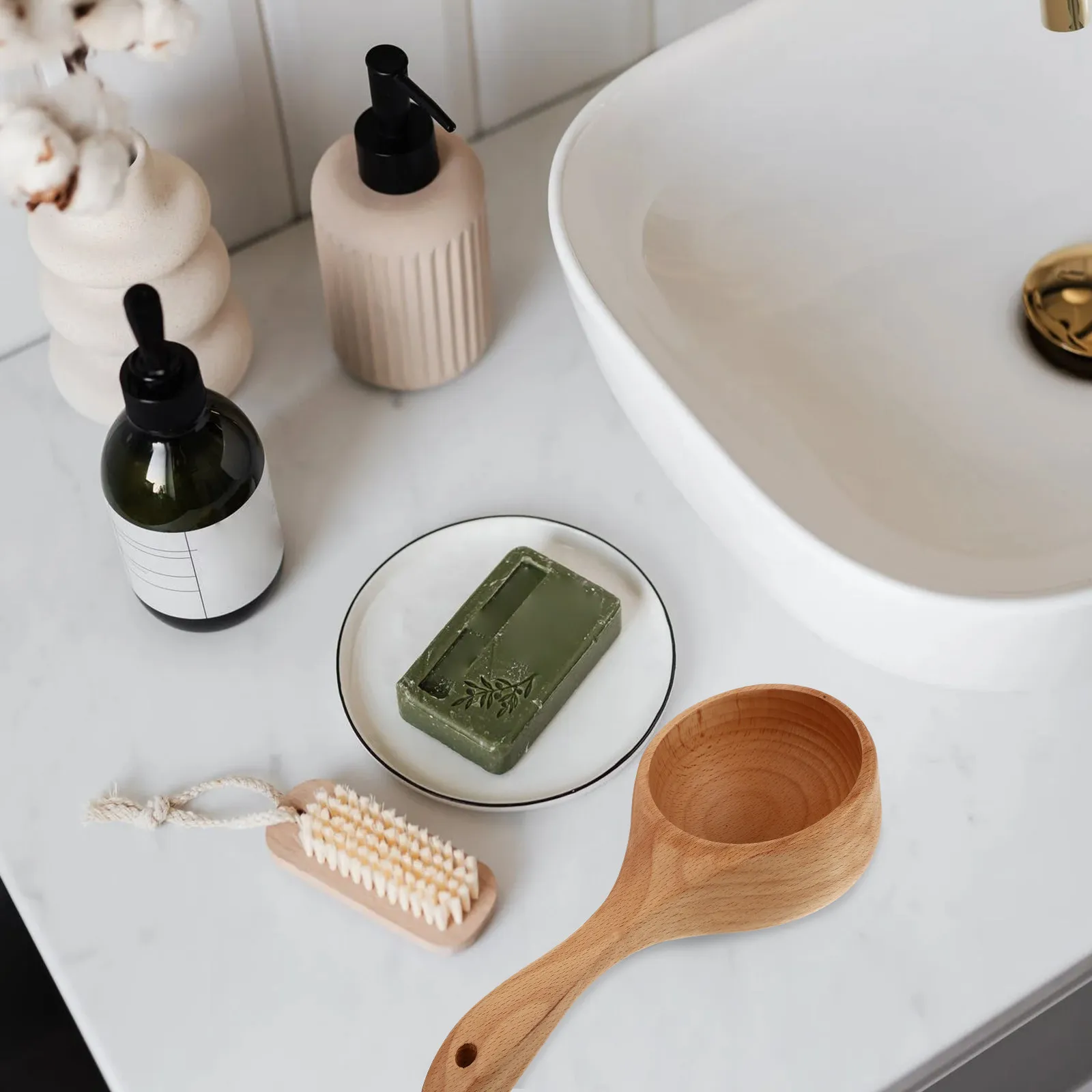 

1Pcs Wooden Bath Scoop Natural Beech Wood Handle Ergonomic Design Kitchen Water Ladle Sauna Room Solid Wood Multipurpose Spoon