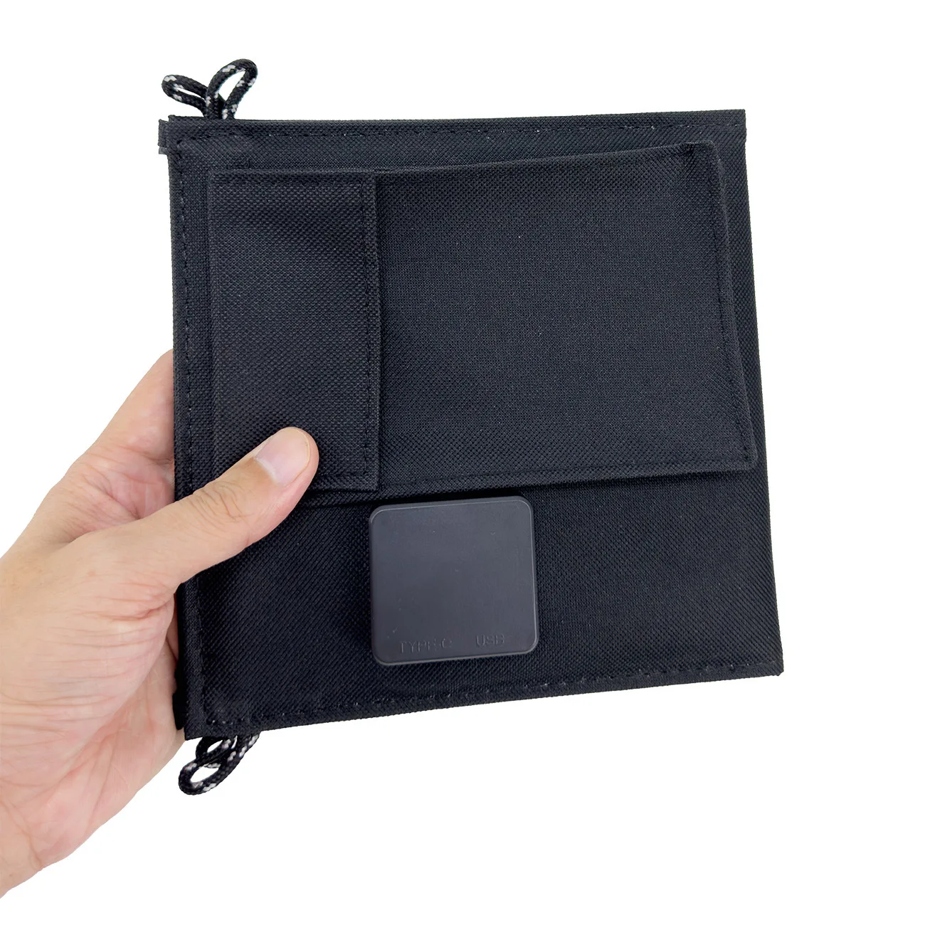 شاحن شمسي محمول 10 وات قابل للطي مع مخرج USB مزدوج ونوع C وبنك طاقة شمسي مدمج للتخييم في الهواء الطلق والمشي لمسافات طويلة في حالات الطوارئ #5