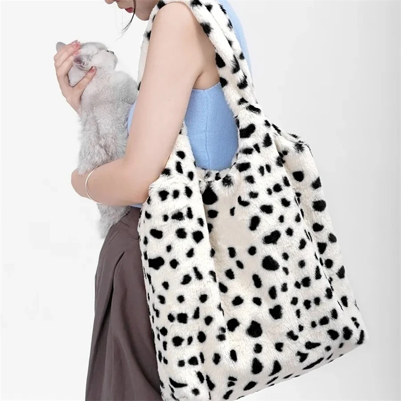 Simple Design Print Bags For Women 2023 Soft Plush Shoulder Bags Female Large Capacity Travel Bag Winter Warm Fluffy Totes