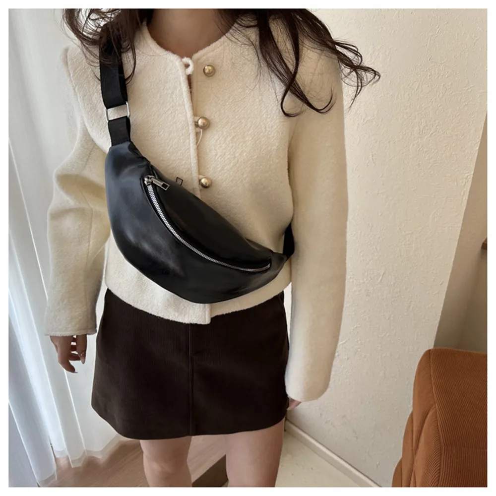 Fashion PU Women's Waist Bag Retro Half-Moon Banana Bag Wide Shoulder Strap Shoulder Bag Solid Color Chest Bags Luxury Waist Bag