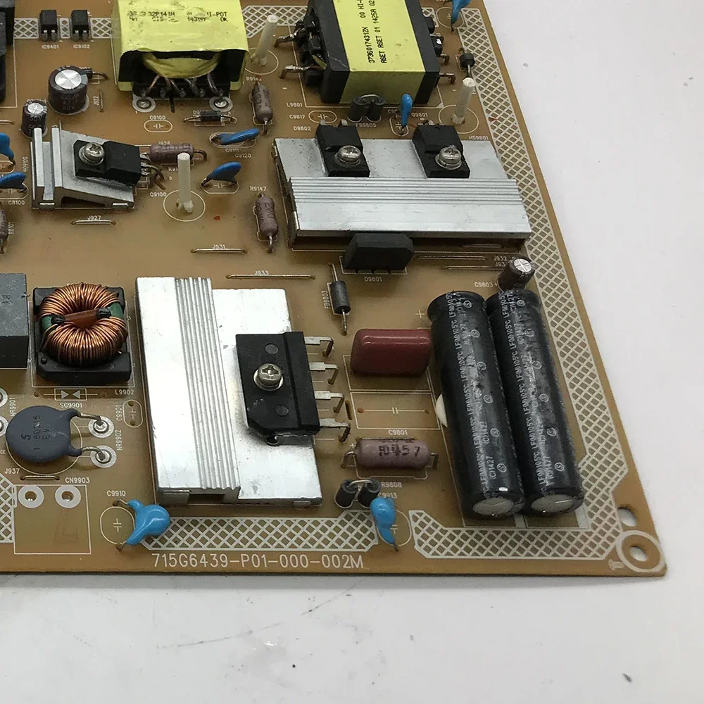 715G6439-P01-000-002M لوحة دوائر كهربائية أصلية للتلفزيون