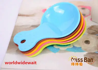 

3pcs Pet Dog Cat Heart Shape Handle Food Feed Spoon Scoop Shovel Plastic