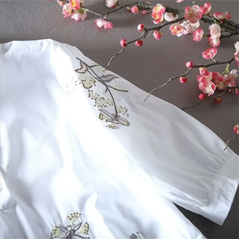 

2026 Shirt Women Blouse Retro Shirt Embroidery Women Shirts Casual Tops Button Up Turn Down Collar Blouse Female Shirts