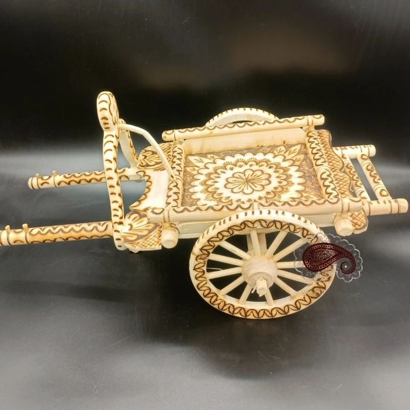 Xinjiang specialty Uyghur ethnic group, characteristic handicrafts, willow handmade craft donkey cart
