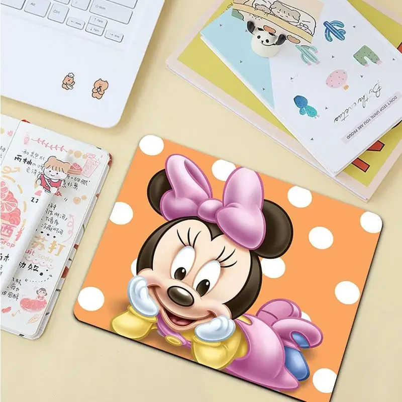 Disney minnie mouse tapete de mesa pequeno estudante mousepad computador teclado almofada jogos tapete de mesa para pc mouse tapete