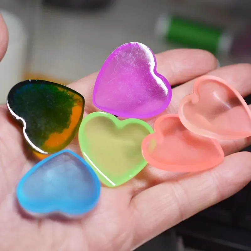 18-25-35mm heart 8-color mixed color luminescent resin flat back resin relief laminate relief base dome jewelry accessories